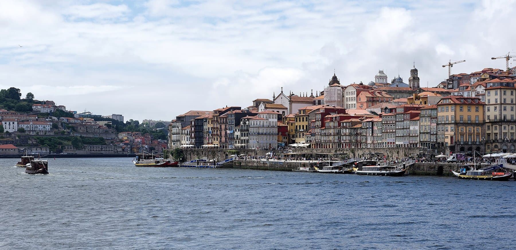 Ribeira do Porto vista a partir de Gaia